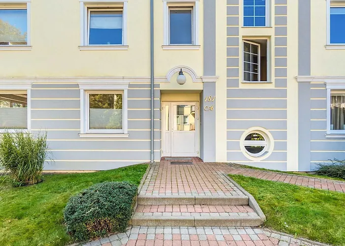 Close To The By Renters Διαμέρισμα Γκντανσκ