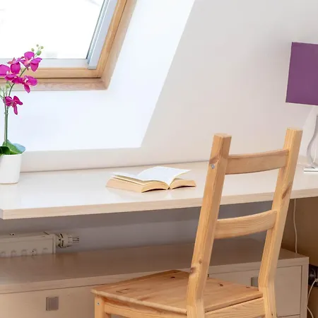 Apartment Close To The By Renters Gdansk