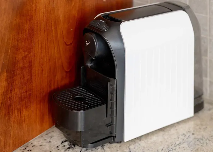 Apartament Close To The By Renters *