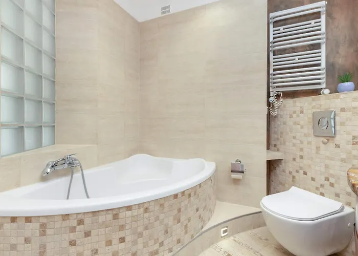 Apartament Close To The By Renters