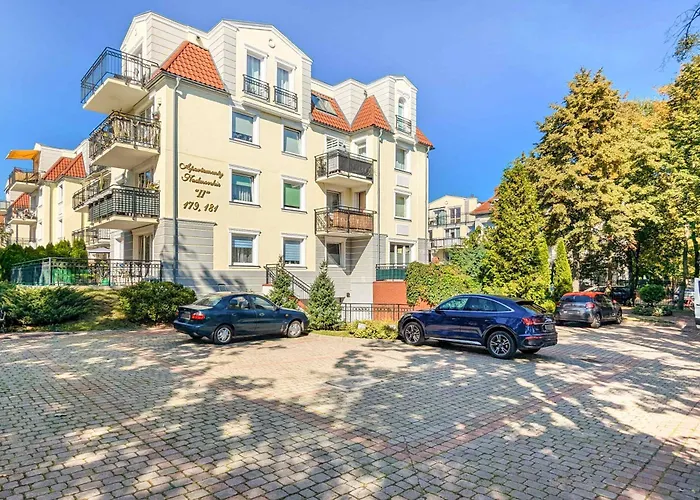 Apartament Close To The By Renters