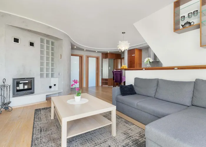 Close To The By Renters * Gdansk